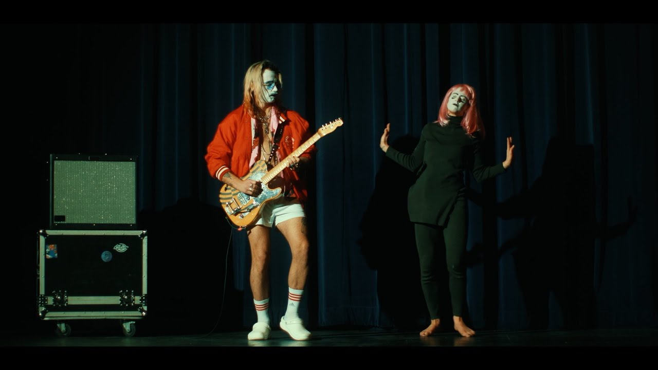 Guarda Radderall. & Muzzy Fossa - 'Planted' (Official Video) su YouTube Guarda Radderall. & Muzzy Fossa - 'Planted' (Official Video) su YouTube