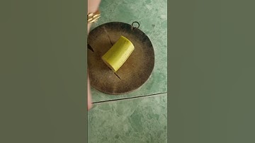 Người 3 4 ăn chuối