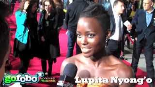 Non-Stop Premiere - Lupita Nyongo (Gwen)
gofobo interviews Lupita Nyongo (Gwen) at the Los Angeles premiere of Non-Stop in Westwood. Non-Stop Premiere - Lupita Nyongo (Gwen)