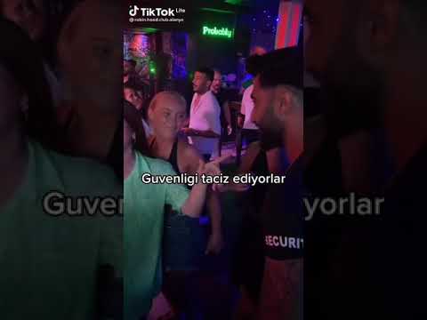 Periscope kız twerk Show yapıyor(3)