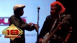 Konser Endank Soekamti Di Hentikan Oleh Seorang Pria  - Durasi: 2:55. 