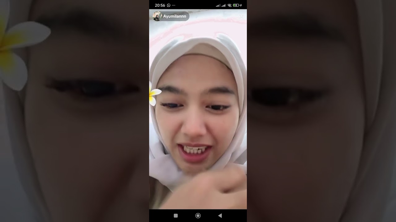Cewek berhijab live tik tok || bar bar pisan euy 
