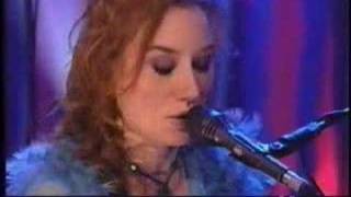 Tori Amos - Precious Things chords