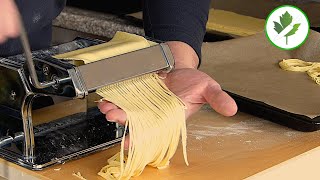 Frische Nudeln aus Hartweizengrieß einfach selber machen #Pasta