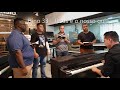 Hino 33 - Jesus é o nosso guia | Piano Digital Yamaha CLP-735 - Henrique e Amigos.