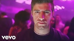 The Chainsmokers - #SELFIE (Official Video)  - Durasi: 3:37. 