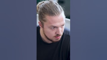 My Job in 60 Seconds: Jonas Laux, Senior Cloud Architect #Shorts