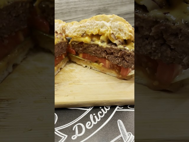 #subscribe #shorts #short #burger #delicious #tasty class=