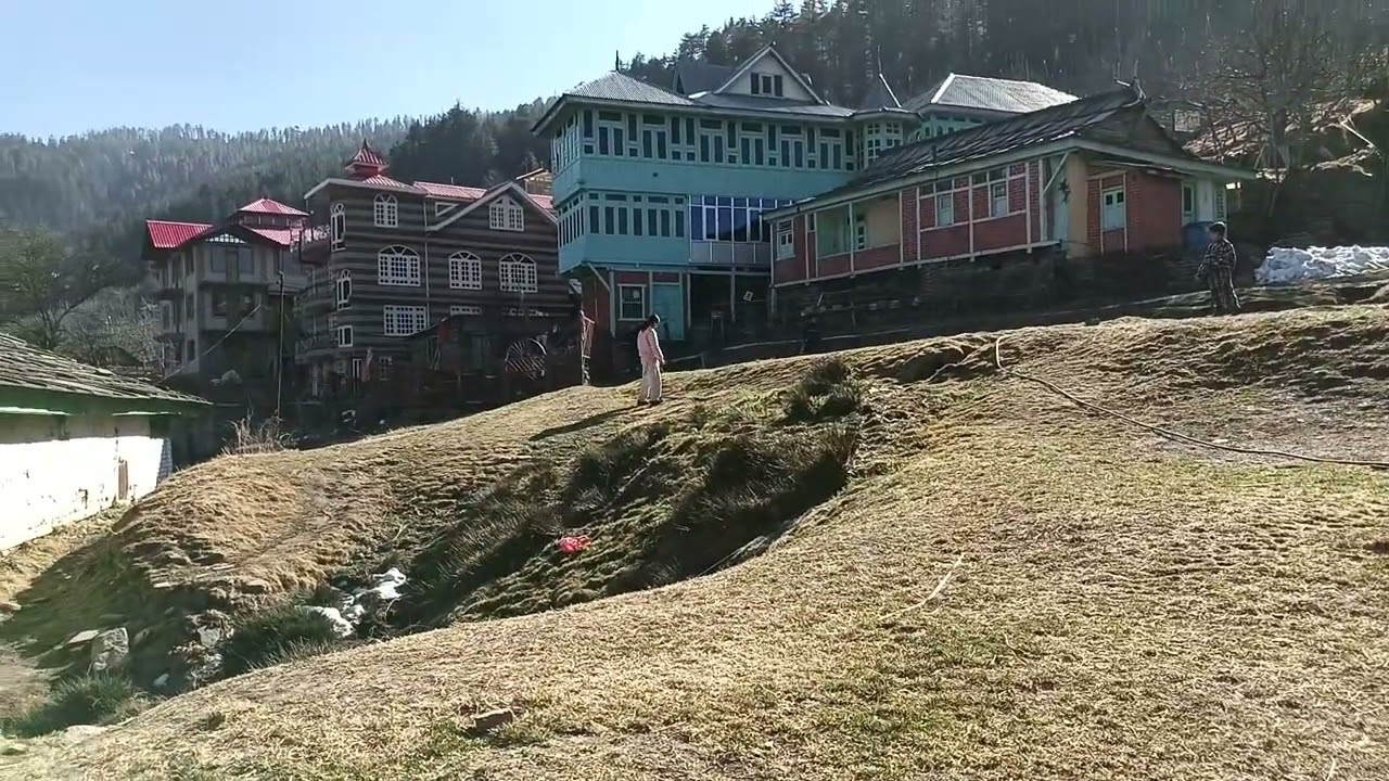 Aaj gaon mi chala hai chotye2 bacho ka cricket match.. 