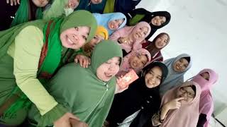 Parodi Bunda Nuris dan kawan kawan Crew Ilham HK