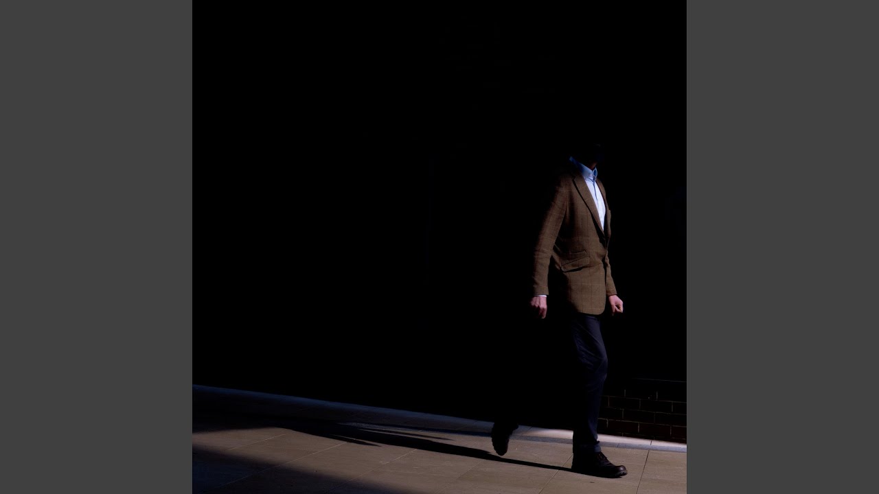 Table Lunch auf YouTube ansehen Table Lunch auf YouTube ansehen