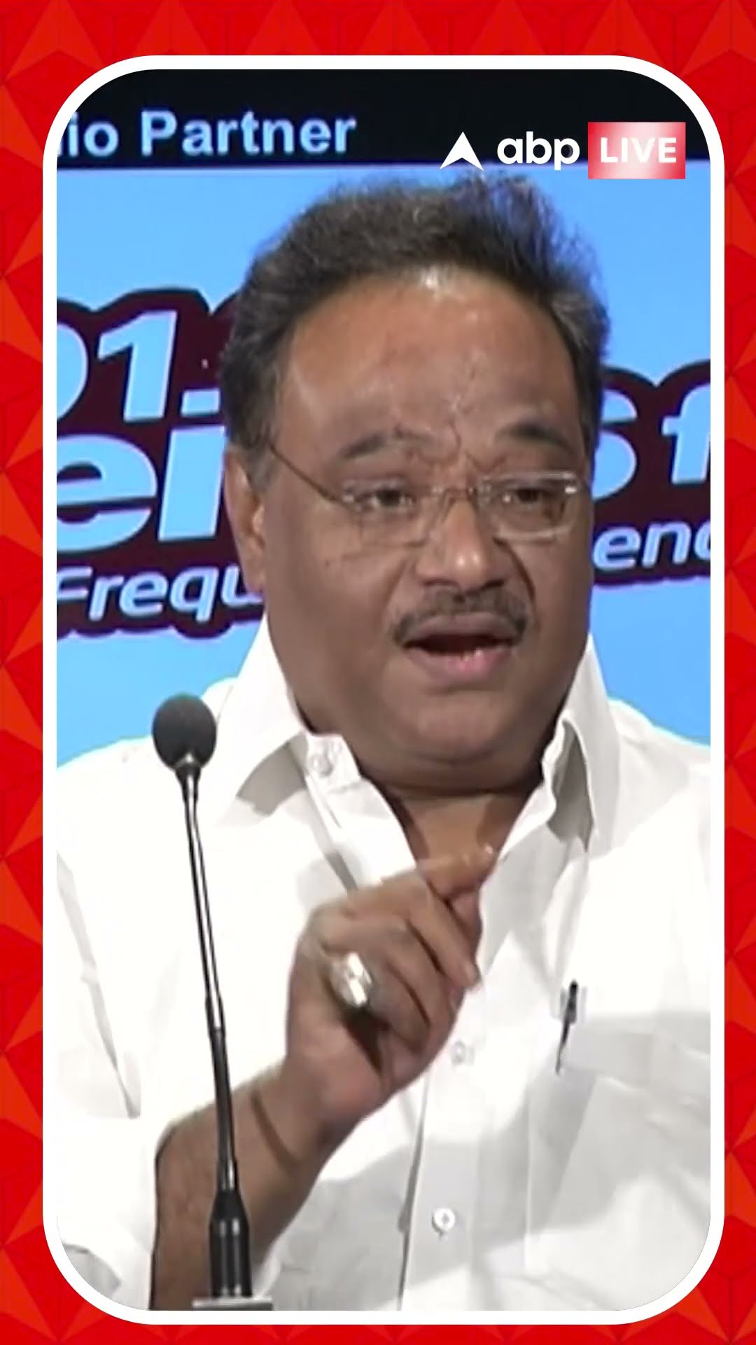 'ভুয়ো পরিচয়পত্রে ধরা পড়লেও আদালতে সরকারি PP পাওয়া যায়নি', কোন ঘটনায় বললেন শমীক?