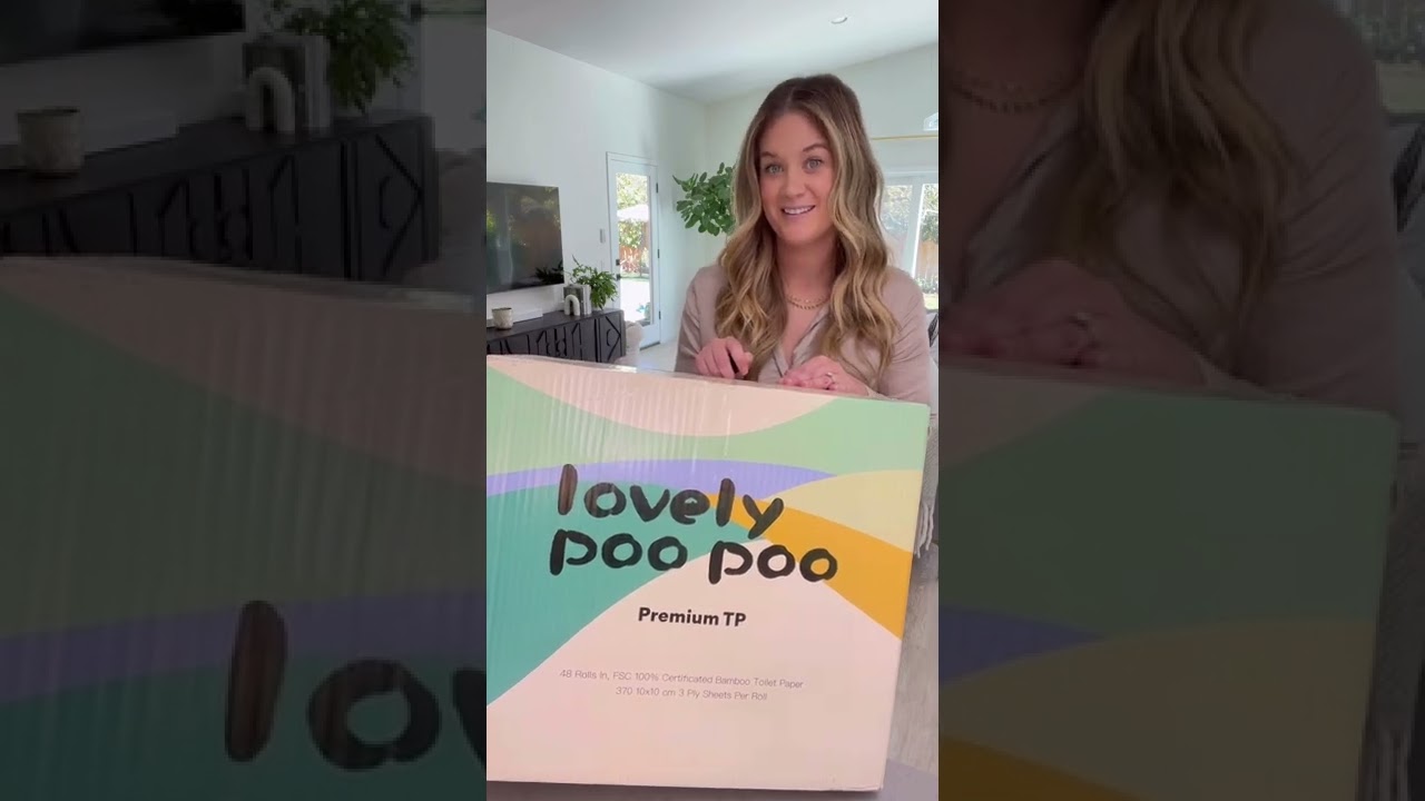 ⁣Lovely Poo Poo Unboxing
