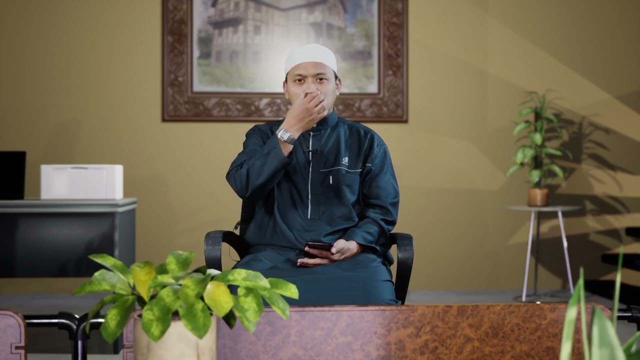 ⁣055 Hukum membaca Al fatihah bagi makmum - Ustadz Dr. Emha Hasan Ayatullah, M.A.حَفِظَهُ اللهُ