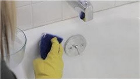Bathroom Cleaning : How Do I Remove Porcelain Tub Rust Stains?