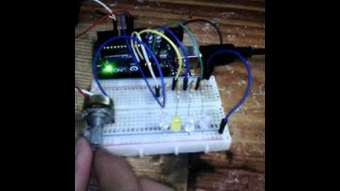 Arduino/LED/Potentiometer test (เร่งความเร็ว LED)