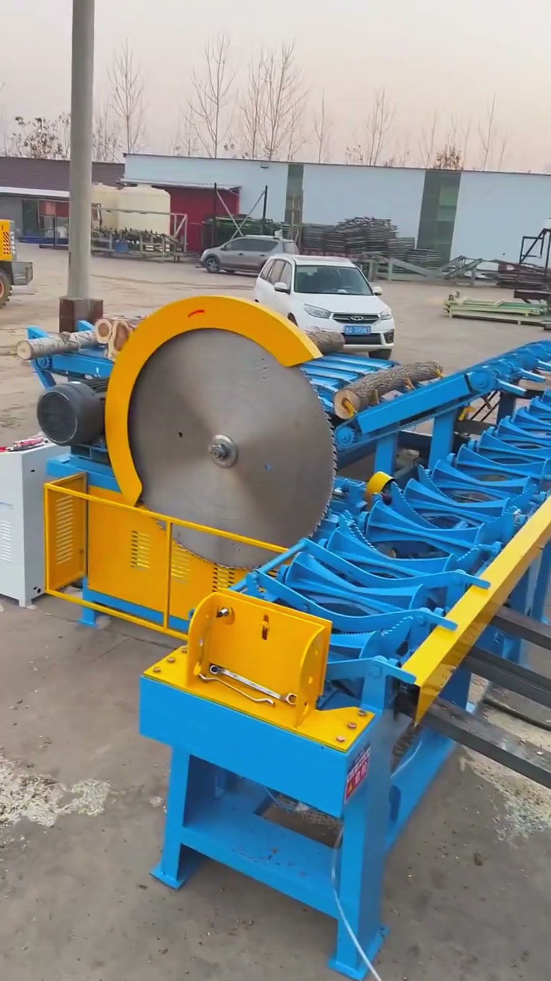 Bark crushing process- Good tools and machinery make work easy