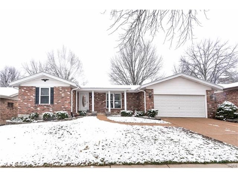 2162 Chatport RD, St Louis, MO home video tour