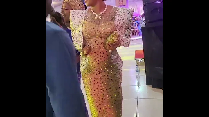 OONI OF IFE EX WIFE QUEEN NAOMI OGUNWUSI HAVING GOOD TIME AT FUNKE FELIX ADEJUMO BIRTHDAY