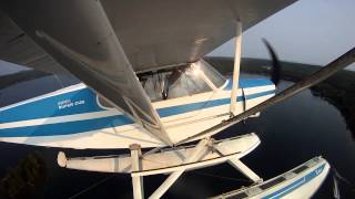 Piper Super Cub PA-18 on floats