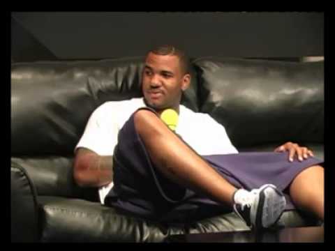 You don't want to mess with Eminem. - YouTube