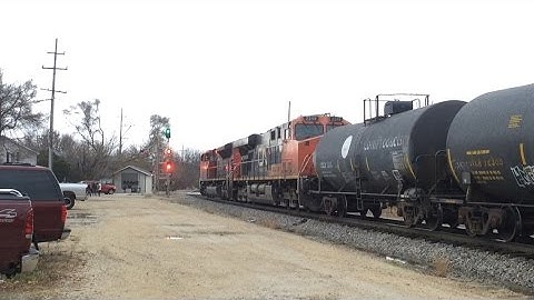 Train Stops at a Red Signal Which Turns Green Instantly