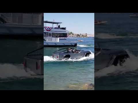 Jeep Boat Floats at Lake Havasu || ViralHog