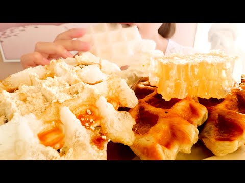 【咀嚼音】巣蜜とサクじゅわっ甘いスイーツ?｜Croissant Waffle Eating Sounds/ASMR/mukbang