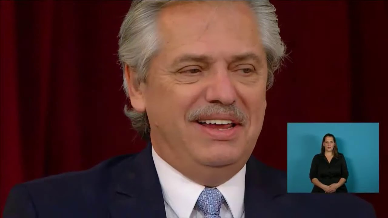 Asunción: Juran Alberto Fernández y Cristina Kirchner y se canta la marcha peronista