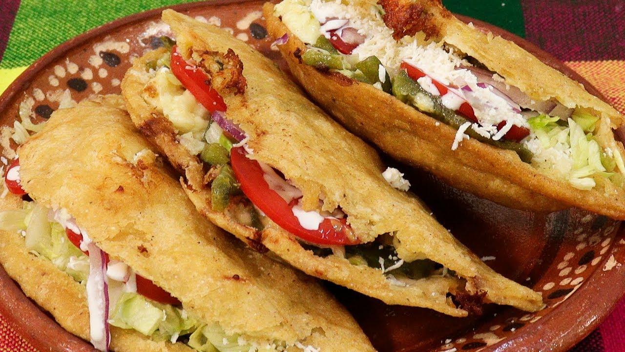 Quesadillas de rajas con queso YouTube