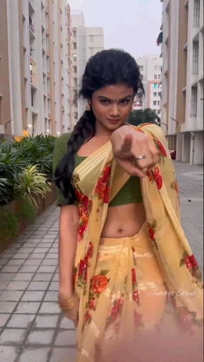 Akshitha Ashok saree navel show ❤️ | Tamil actress hot navel | Oruthala kadhala thandha | #shorts