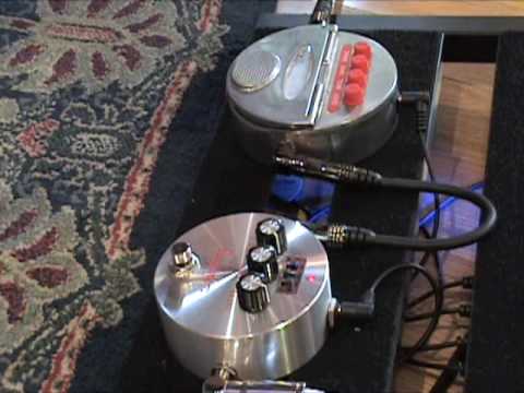 Bixonic Expandora SHOOTOUT guitar effects pedal demo EXP-2001 II vs Reissue  les paul blues jr