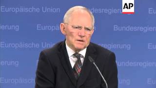 Greek and German fin mins on new deal