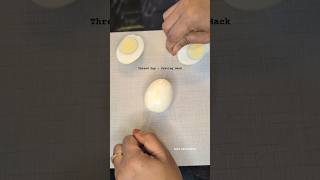Easy way to cut boiled egg 💥🔥🥚#shorts #youtubeshorts #trending #viral #short #egg #hack #viralvideo