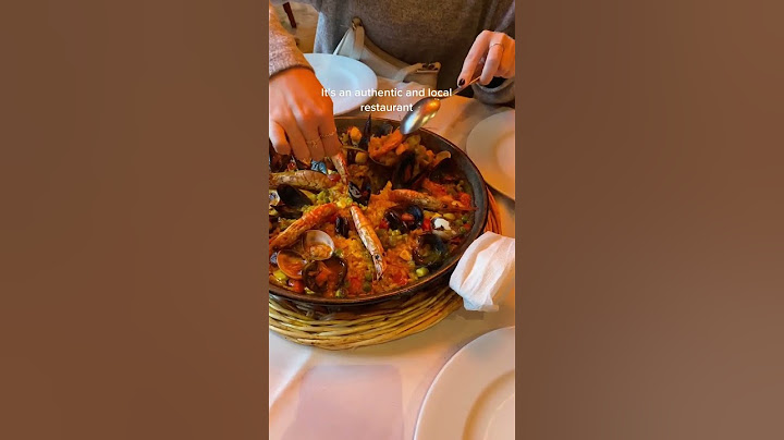 the best paella in local bars of Barcelona🥘🍷
