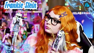 ЖЕЛЕЗНЫЙ ПРОТЕЗ ВМЕСТО НОГИ 🦿 Кукла Monster High FRANKIE STEIN G3 (Френки Штейн 3 поколение) *ОБЗОР*