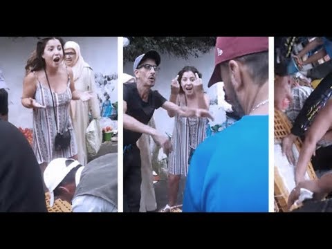 British tourist goes mental over caged chicken