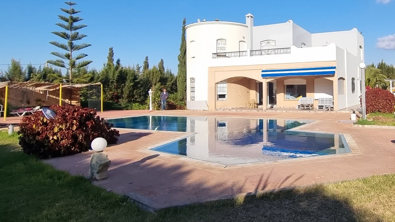 الهوة فيرمة من قلب الحوزية مدينة الجديدة فيلا 3500 متر كلشي محفظ بالترخيص مرحبا بكم في دكالة