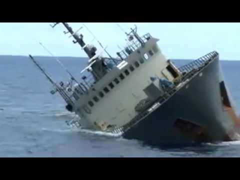 Ship Sinking Sea Shepherd Rescues Crew Of Sinking Vessel