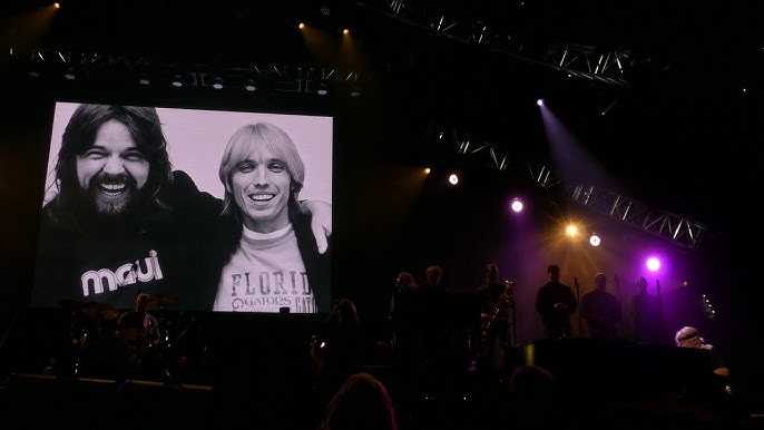 United Center - A full house tonight for Bob Seger's Roll