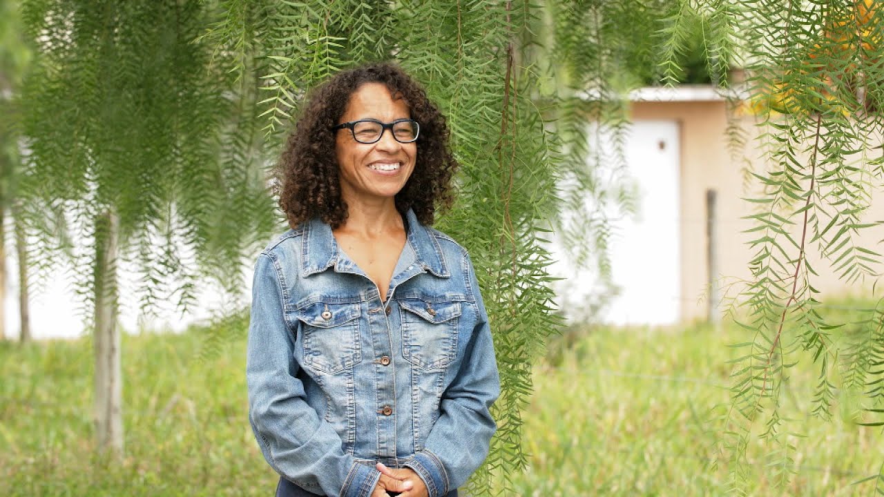 Programa Especial - Katia Cristina que tem nanismo pituitário