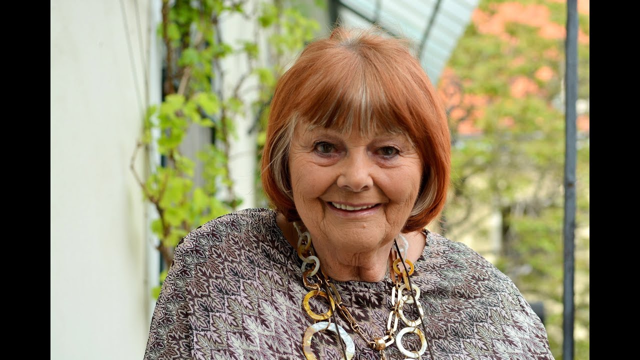 Elfriede OTT (1925-2019) und Hans WEIGEL (1908-1991), am ZENTRALFRIEDHOF
