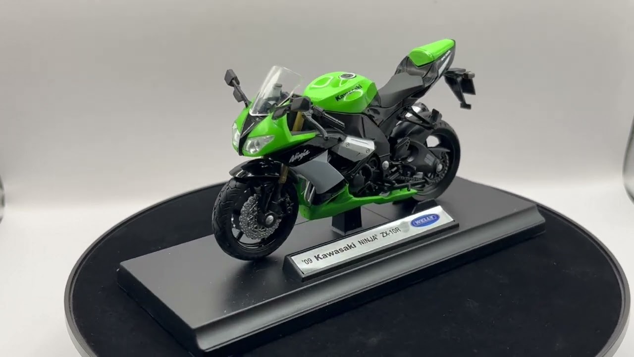 ブロマイド① Kawasaki Ninja ZX-10R in green 2009, 1:18 scale motorbike