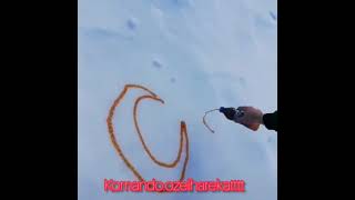 Kar Üstüne Türk Bayrağı Çiziyor Komando Kardeşim