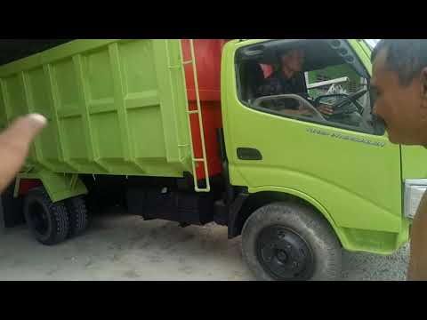 hino-dutro-dump-truk-2011-murah