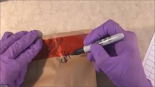 Packaging an item of evidence