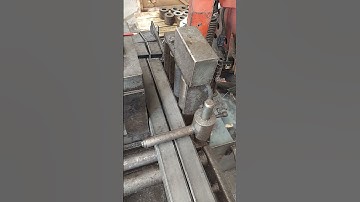 Uzay 330GE açılı şerit testere 60x40x3 mm açılı kesim işlemi