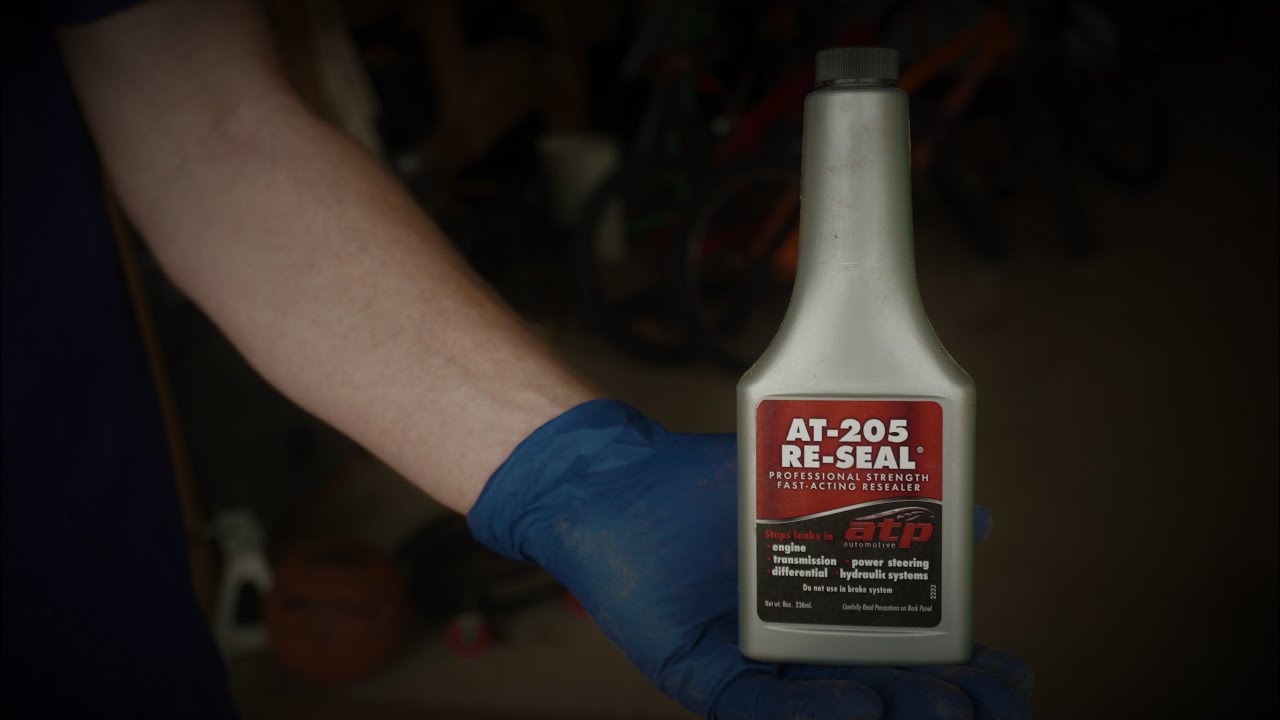 How I Stopped an Oil Leak in my John Deere D130 Lawn Tractor