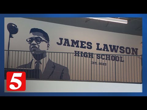 James Lawson High School welcomes 1,200 Metro students to new school