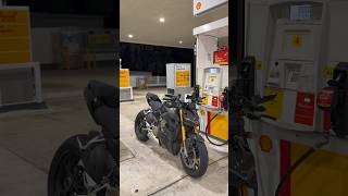 Superbike or Supermoto?🔥🔥🖤💜 #ducati #carbon #fiber #supermoto
